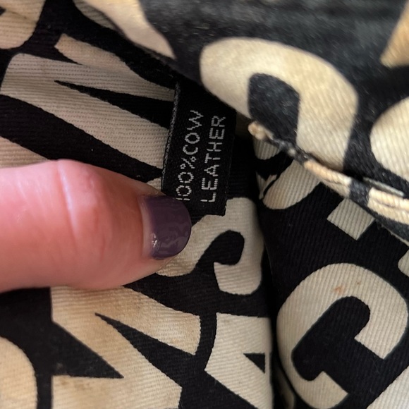 MARC BY MARC JACOBS Leather Crossbody Bag - Picture 7 of 10